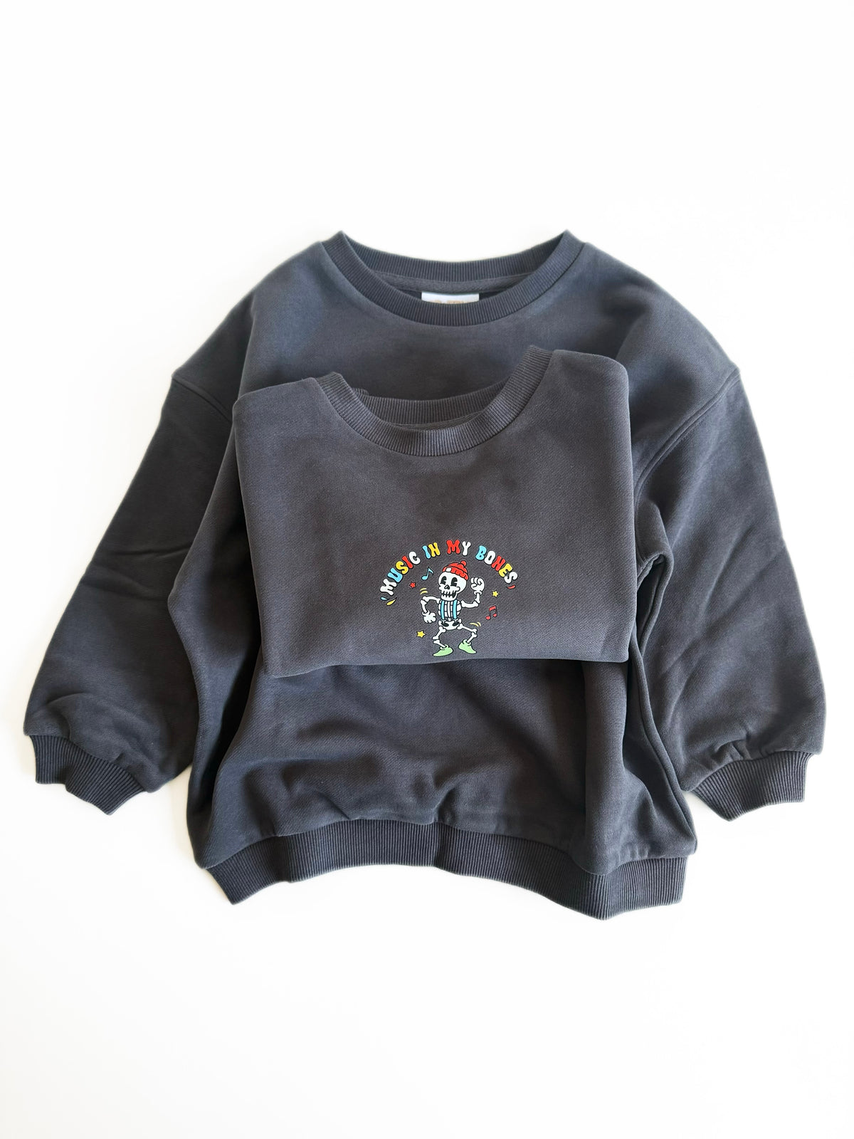 Music In My Bones Sweatshirt in Charcoal