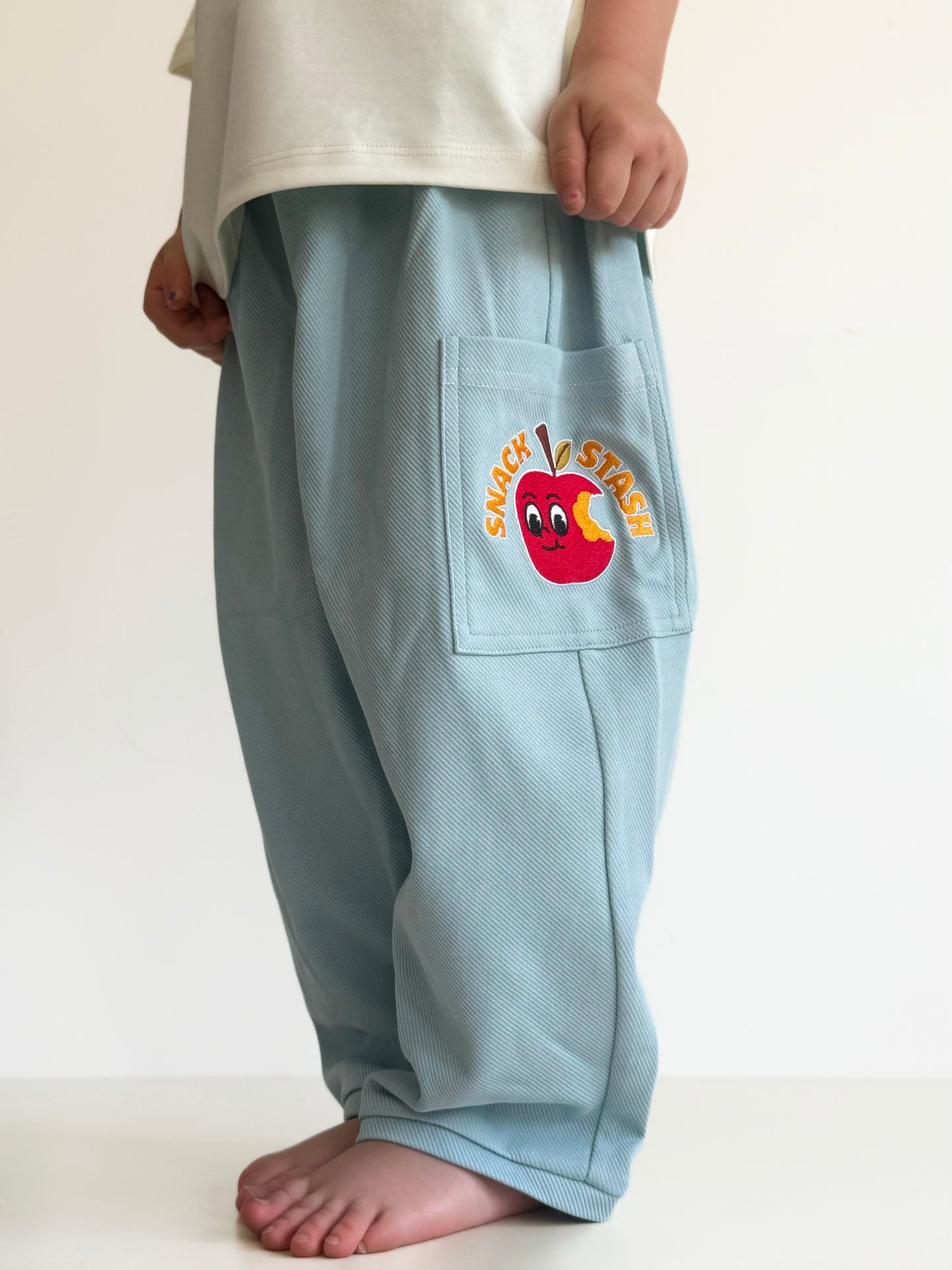 The Snack Pants 2: Apple