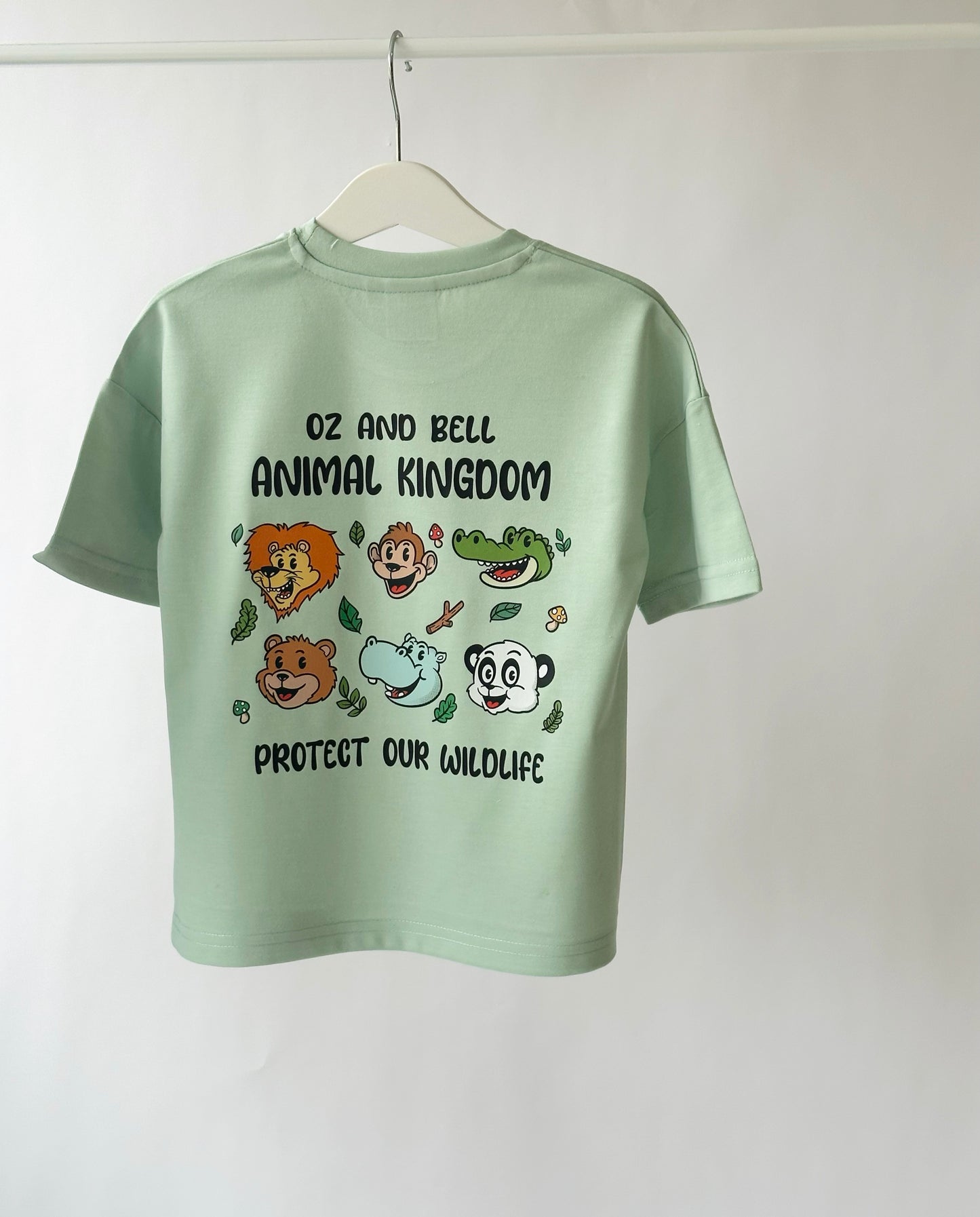 Animal Kingdom Dropped Sleeve T-shirt In Pistachio